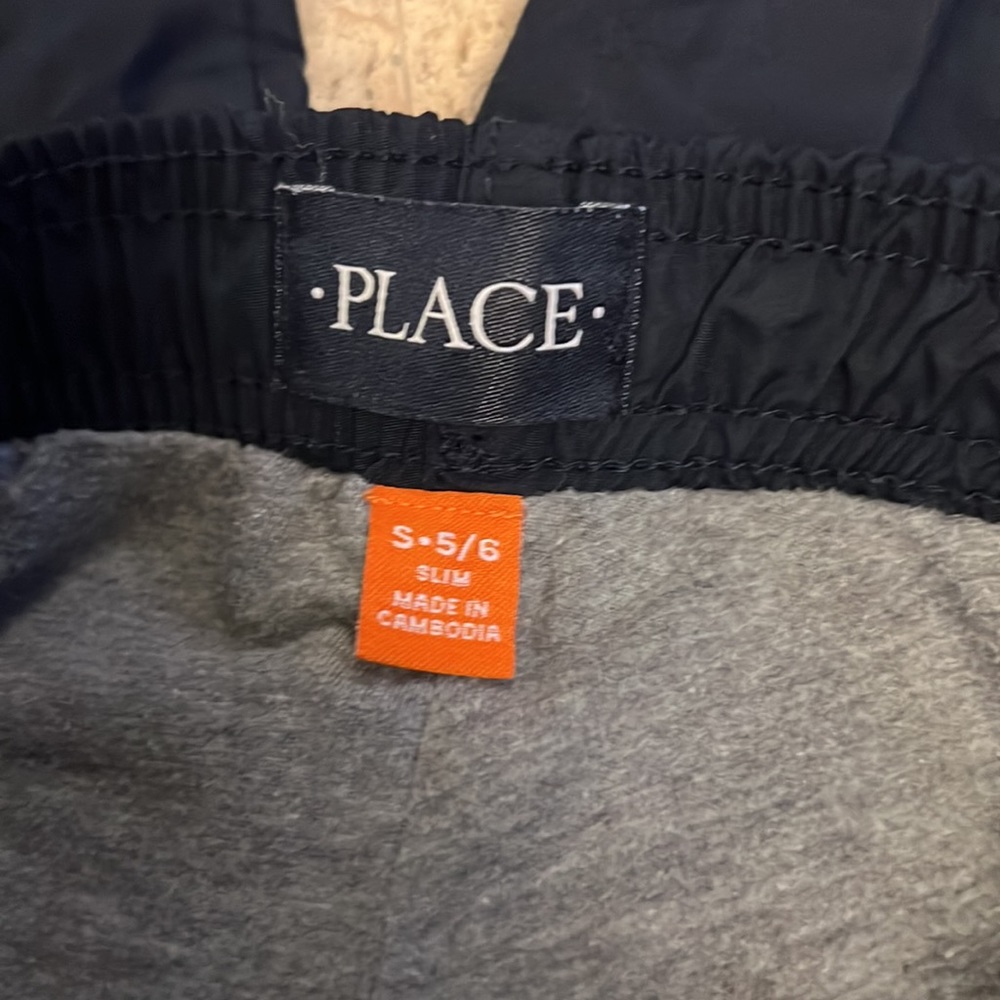 Children’s place Nylon type track pants with warm liner boys 5/6 - Picture 3 of 4